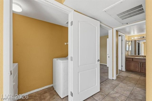 2300 East Silverado Ranch Boulevard 1161, Las Vegas, NV 89183