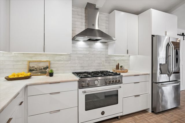 7605 Queens Garden Drive, Dallas, TX 75248