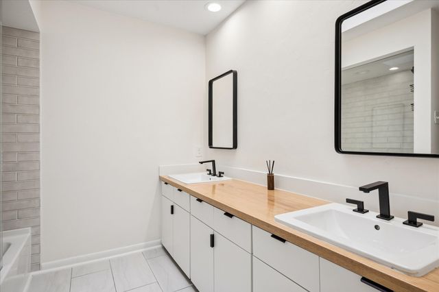 7605 Queens Garden Drive, Dallas, TX 75248