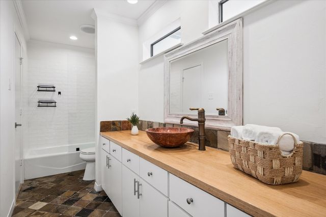 7605 Queens Garden Drive, Dallas, TX 75248