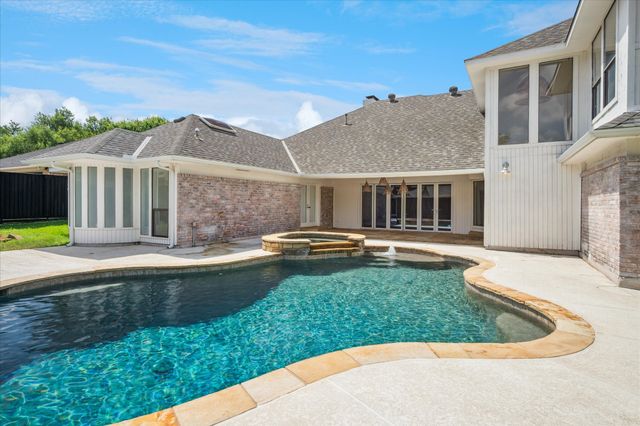 7605 Queens Garden Drive, Dallas, TX 75248