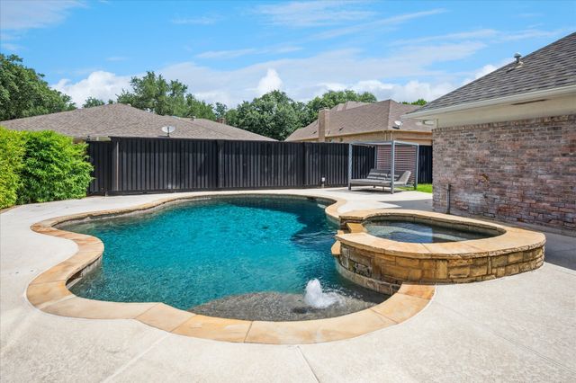7605 Queens Garden Drive, Dallas, TX 75248