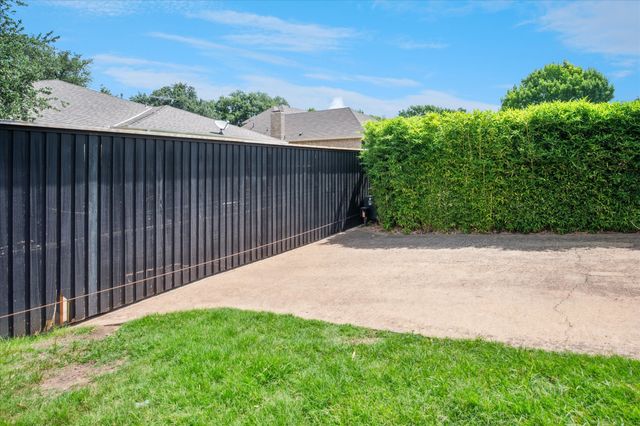 7605 Queens Garden Drive, Dallas, TX 75248
