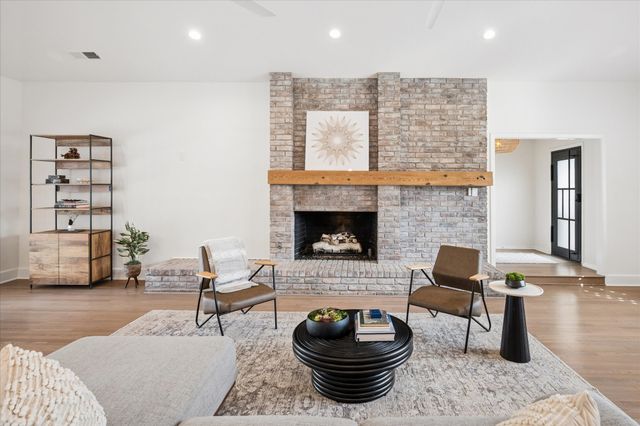 7605 Queens Garden Drive, Dallas, TX 75248