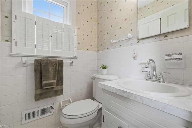 5225 W Randolph CT, Virginia Beach, VA 23464