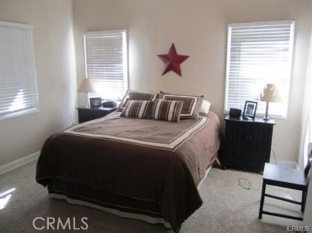 630 N Irving Boulevard, Los Angeles, CA 90004