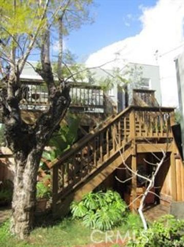 630 N Irving Boulevard, Los Angeles, CA 90004