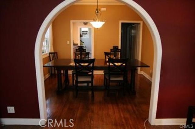 630 N Irving Boulevard, Los Angeles, CA 90004