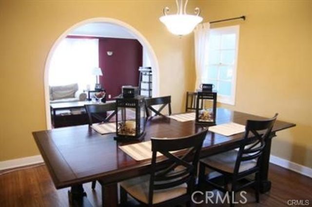 630 N Irving Boulevard, Los Angeles, CA 90004