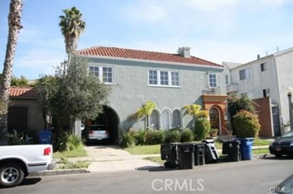 630 N Irving Boulevard, Los Angeles, CA 90004