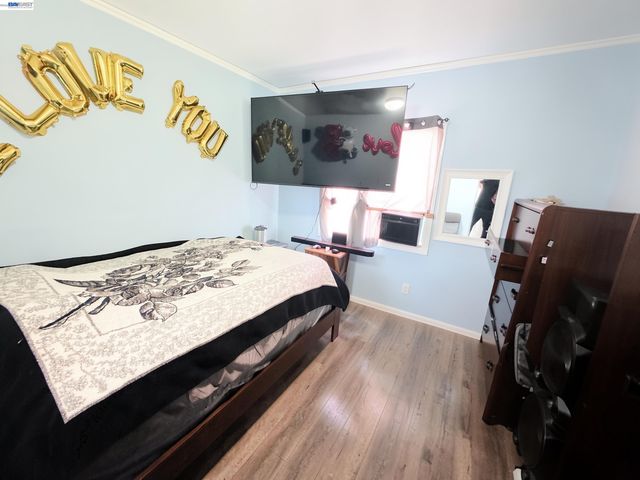 2051 23rd Ave, Oakland, CA 94606