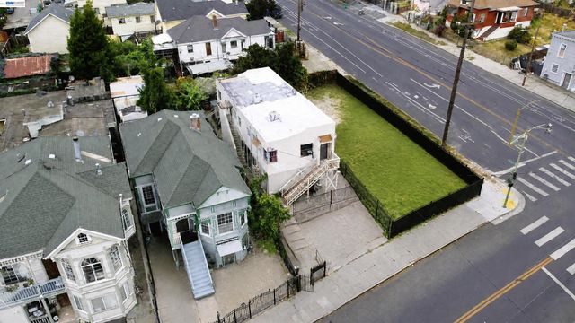 2051 23rd Ave, Oakland, CA 94606
