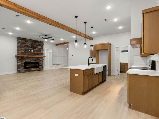 1746 Fish Camp Road, Chesnee, SC 29323