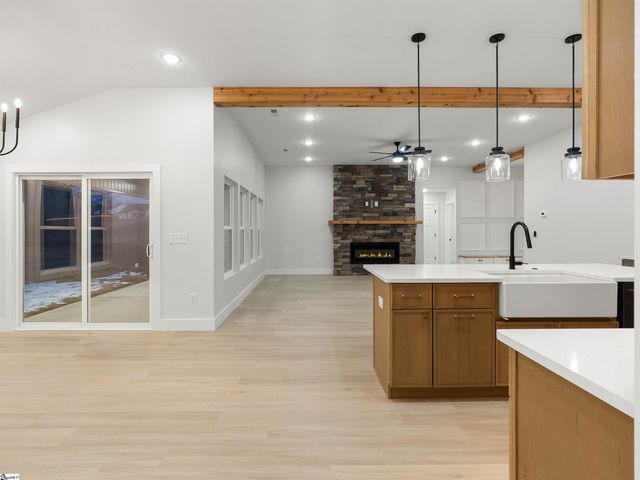 1746 Fish Camp Road, Chesnee, SC 29323