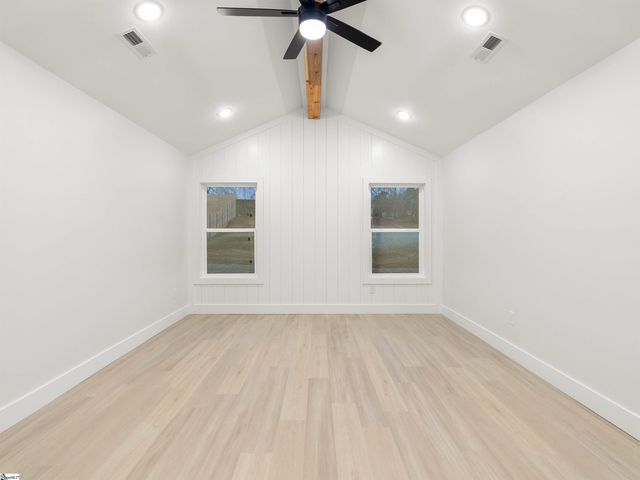 1746 Fish Camp Road, Chesnee, SC 29323