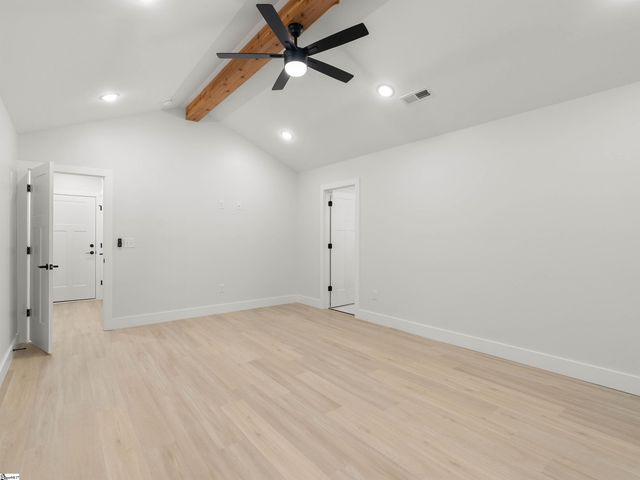 1746 Fish Camp Road, Chesnee, SC 29323