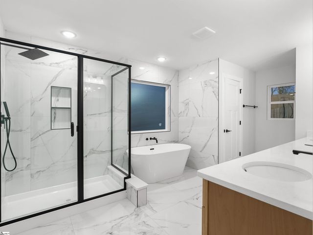 1746 Fish Camp Road, Chesnee, SC 29323