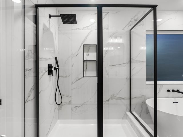 1746 Fish Camp Road, Chesnee, SC 29323