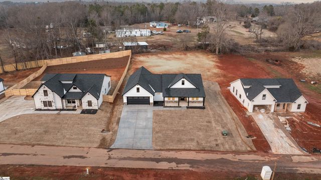 1746 Fish Camp Road, Chesnee, SC 29323