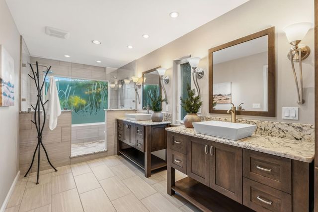 45012 Mockingbird Lane, Oakhurst, CA 93644