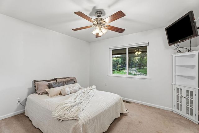 45012 Mockingbird Lane, Oakhurst, CA 93644