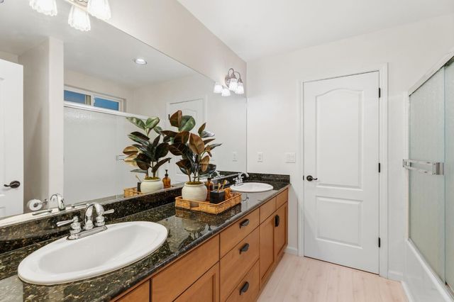 45012 Mockingbird Lane, Oakhurst, CA 93644