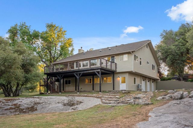 45012 Mockingbird Lane, Oakhurst, CA 93644