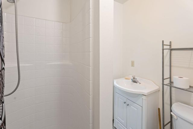 45012 Mockingbird Lane, Oakhurst, CA 93644