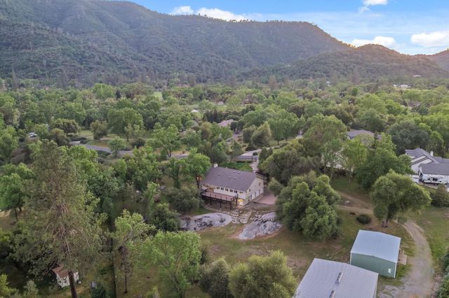 45012 Mockingbird Lane, Oakhurst, CA 93644