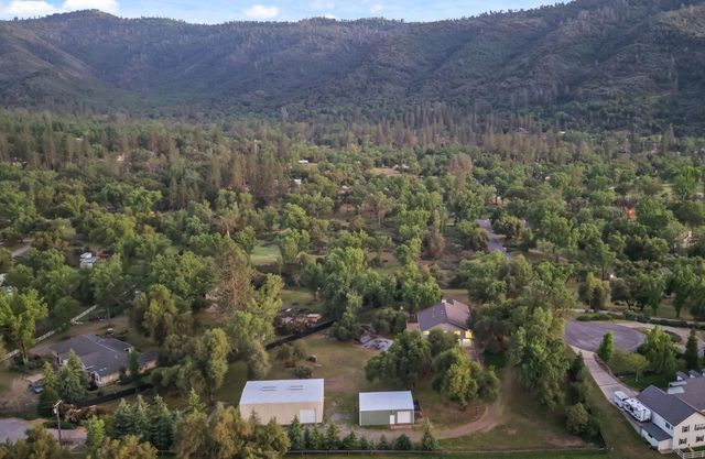 45012 Mockingbird Lane, Oakhurst, CA 93644