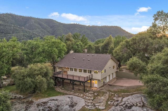 45012 Mockingbird Lane, Oakhurst, CA 93644