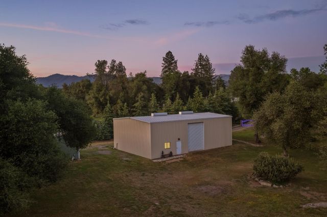 45012 Mockingbird Lane, Oakhurst, CA 93644