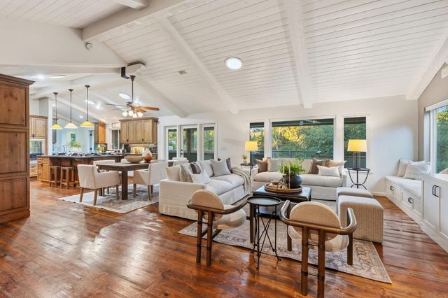 45012 Mockingbird Lane, Oakhurst, CA 93644