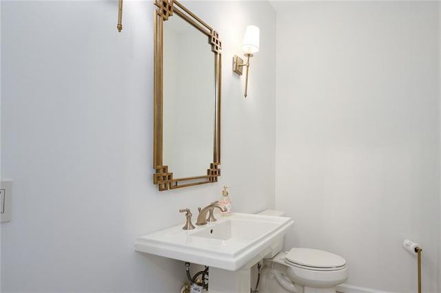 3334 Peachtree NE Road 1905, Atlanta, GA 30326