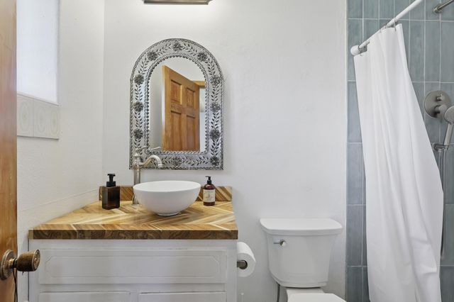 1716 Marcelino Road SW, Albuquerque, NM 87105