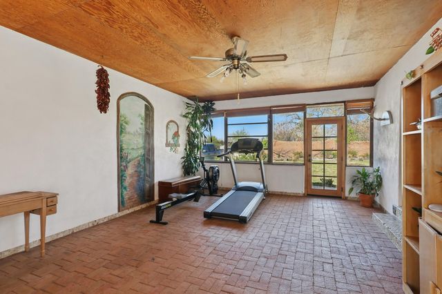 1716 Marcelino Road SW, Albuquerque, NM 87105