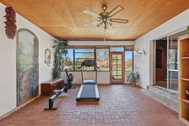 1716 Marcelino Road SW, Albuquerque, NM 87105