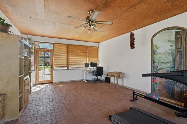 1716 Marcelino Road SW, Albuquerque, NM 87105