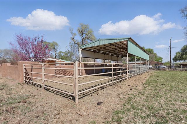 1716 Marcelino Road SW, Albuquerque, NM 87105