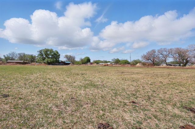 1716 Marcelino Road SW, Albuquerque, NM 87105