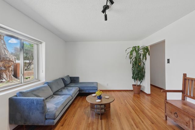 1716 Marcelino Road SW, Albuquerque, NM 87105