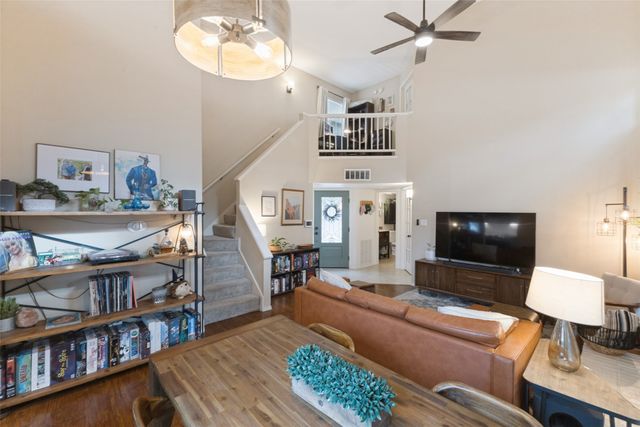 2715 Harbinger Lane, Dallas, TX 75287