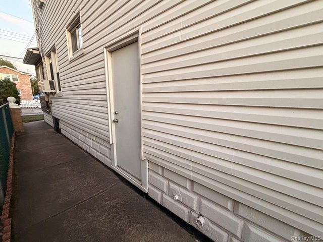 13744 218th Street, Laurelton, NY 11413
