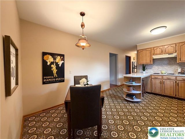 79 Gum, Upper Nazareth Twp, PA 18064