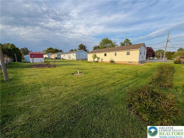79 Gum, Upper Nazareth Twp, PA 18064