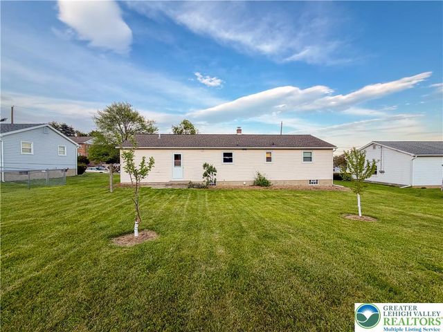 79 Gum, Upper Nazareth Twp, PA 18064