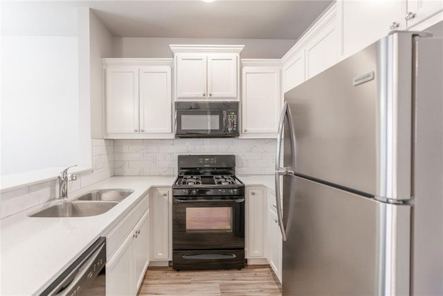 779 SW 14th Street, Moore, OK 73160