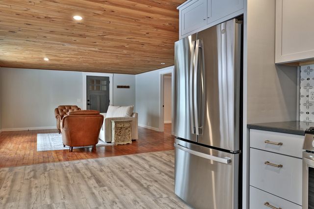 3078 North Hollow Road, Rochester, VT 05767