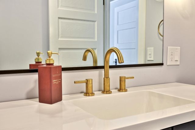 3078 North Hollow Road, Rochester, VT 05767