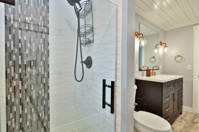 3078 North Hollow Road, Rochester, VT 05767